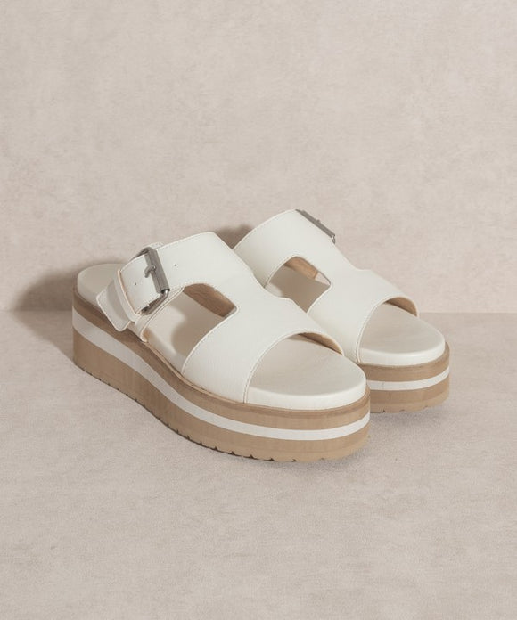 Ellie Sandal